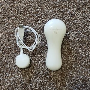 Clarisonic Mia cleansing face brush